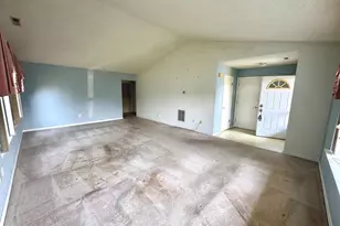 574 Barbados Dr, Monroe Township, NJ 08094 - Photo 2