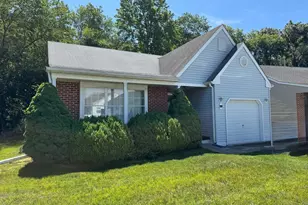 574 Barbados Dr, Monroe Township, NJ 08094 - Photo 2
