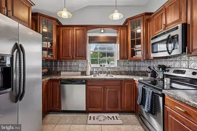 28 Cherry Ln, West Deptford, NJ 08096 - Photo 6