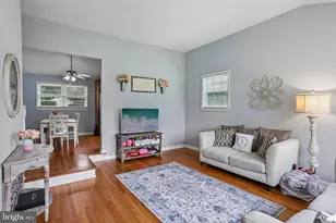 28 Cherry Ln, West Deptford, NJ 08096 - Photo 2