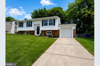 136 Moore Street, Woodbury Heights, NJ 08097 - Photo 2