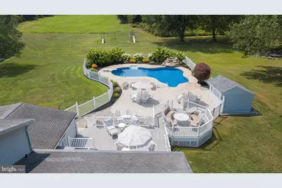 1581 Commissioners Road, Harrison Township, NJ 08062 - Photo 2