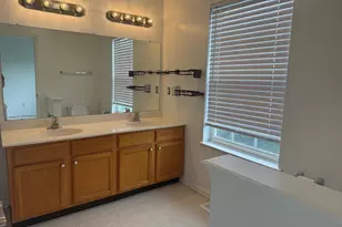 121 Acorn Dr, East Greenwich Township, NJ 08061 - Photo 4