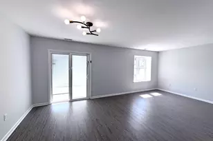 2 Quasar Ct, Sewell, NJ 08080 - Photo 6