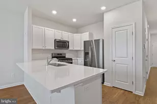 37 Arlotta St, Glassboro, NJ 08028 - Photo 4