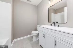 111 Burgundy Ct, Wenonah, NJ 08090 - Photo 4