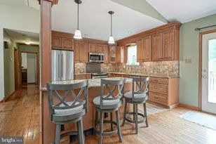 1564 Sunnyhill Ave, Monroe Township, NJ 08094 - Photo 10