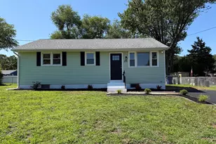 25 Theresa Ln, Monroe Township, NJ 08094 - Photo 1
