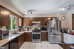 696 Oak Ave, Franklin Township, NJ 08328 - Photo 8