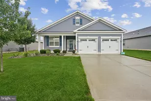 228 Kippen Dr, Monroe Township, NJ 08094 - Photo 1