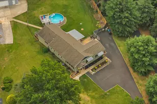 76 E Tomlin Station Rd, East Greenwich Township, NJ 08056 - Photo 2