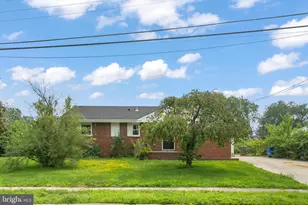 615 Fairmount Dr, Glassboro, NJ 08028 - Photo 2