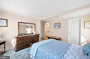 209 Sunnyside Ln, Monroe Township, NJ 08094 - Photo 8