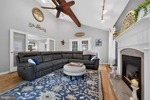 258 Karen Dr, Monroe Township, NJ 08094 - Photo 2