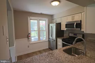105 Devonshire Ct, Sewell, NJ 08080 - Photo 4