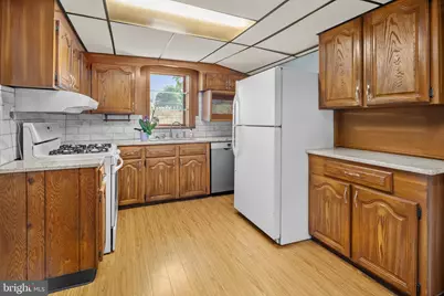 371 E Holly Avenue, Pitman, NJ 08071 - Photo 6