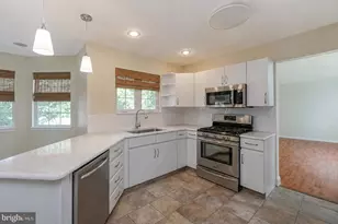 21 Sunset Rd, Blackwood, NJ 08012 - Photo 8