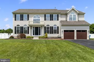 6 Skyline Cir, Sewell, NJ 08080 - Photo 1