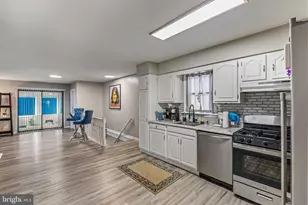 1 4th Ave, West Deptford Township, NJ 08051 - Photo 12