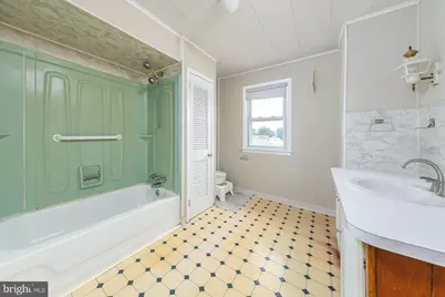 315 Billingsport Road, Paulsboro, NJ 08066 - Photo 10