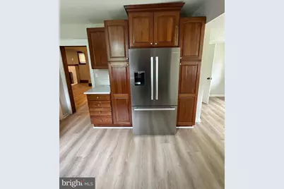 541 W Jersey Avenue, Woodbury Heights, NJ 08097 - Photo 8