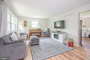 470 Prosser Ave, Monroe Township, NJ 08094 - Photo 8