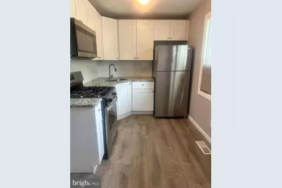 101 W Buck Street #APT A, Paulsboro, NJ 08066 - Photo 4