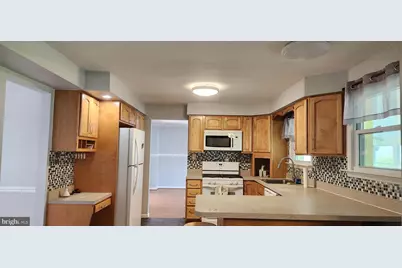 301 Overbrook Avenue, Glassboro, NJ 08028 - Photo 8