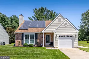 425 Trinidad Blvd, Monroe Township, NJ 08094 - Photo 1