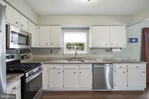 773 Richmond Dr, Washington Township, NJ 08012 - Photo 2
