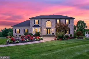 712 Rachael Dr, East Greenwich Township, NJ 08056 - Photo 1