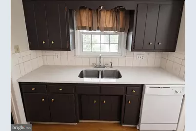 300 Wilson Avenue, Woodbury Heights, NJ 08097 - Photo 2