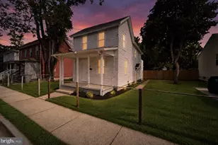 210 W Buck St, Paulsboro, NJ 08066 - Photo 1
