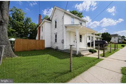 210 W Buck Street, Paulsboro, NJ 08066 - Photo 6
