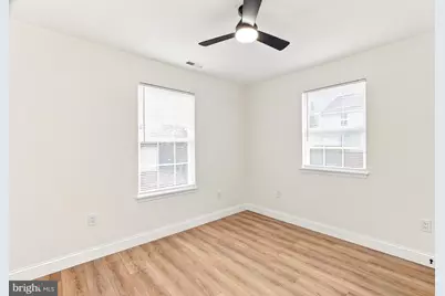 23 E Buck Street, Paulsboro, NJ 08066 - Photo 4