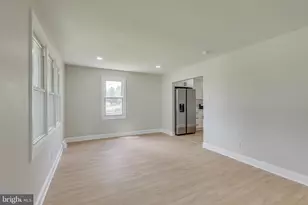 160 E Monmouth Ave, Sewell, NJ 08080 - Photo 4