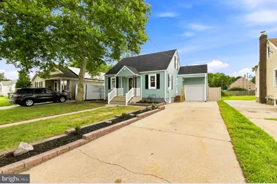 421 Beacon Avenue, Paulsboro, NJ 08066 - Photo 2
