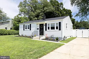 559 Lynne Dr, Clayton, NJ 08312 - Photo 1
