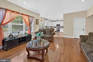 836 Rosetree Dr, Monroe Township, NJ 08094 - Photo 8