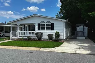 502 Shadowcreek Ln, Monroe Township, NJ 08094 - Photo 2