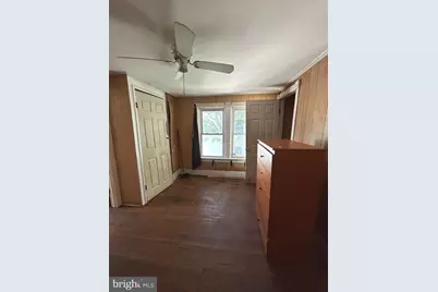 227 W Adams Street, Paulsboro, NJ 08066 - Photo 14