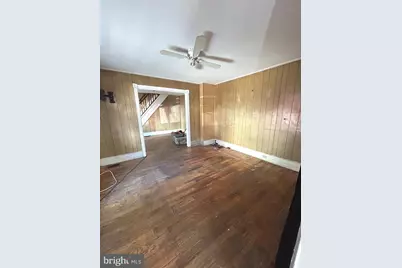 227 W Adams Street, Paulsboro, NJ 08066 - Photo 4