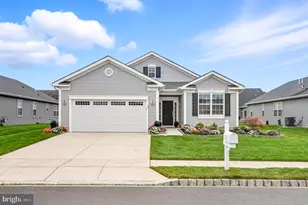 52 Kippen Dr, Monroe Township, NJ 08094 - Photo 1