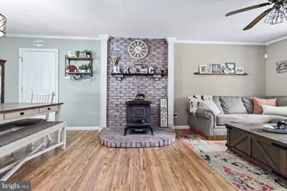 570 Greenbriar Drive, Monroe Township, NJ 08094 - Photo 6