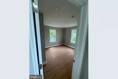 357 Mantua Avenue, Paulsboro, NJ 08066 - Photo 8