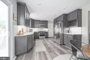 334 Tomlin Station Rd, Harrison Township, NJ 08062 - Photo 6