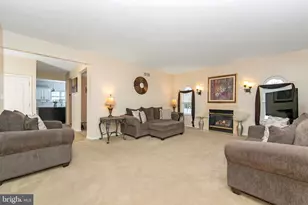 1304 Sassafras Ln, Monroe Township, NJ 08094 - Photo 14