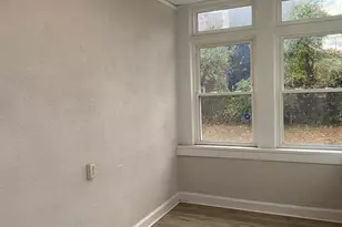 110 W Monroe St, Paulsboro, NJ 08066 - Photo 6