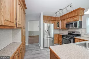 309 Dundee Dr, Monroe Township, NJ 08094 - Photo 12