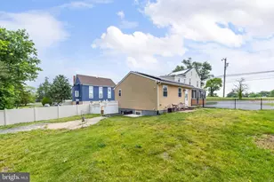 242 N Main St, Harrison Township, NJ 08062 - Photo 20